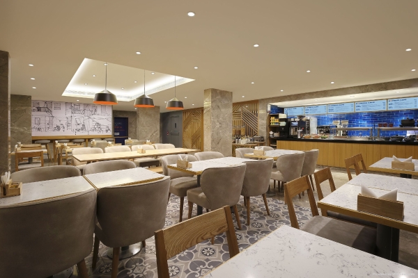 Holiday Inn Express AHMEDABAD PRAHLAD NAGAR